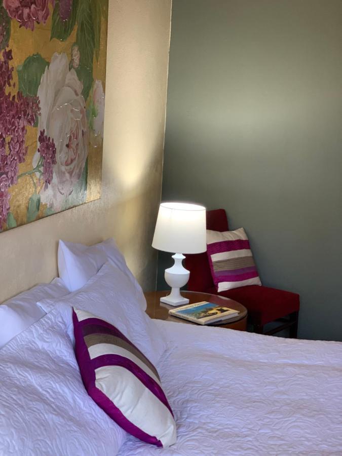 Temora Motel